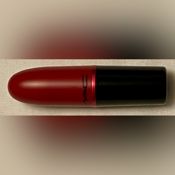MAC Retro Matte Lipstick - Picture 2 of 3